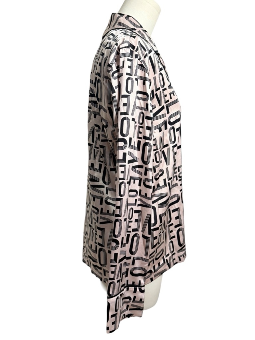 Victoria’s Secret Satin Love Print Pajama Button Up Top Pink XS - Picture 3 of 8